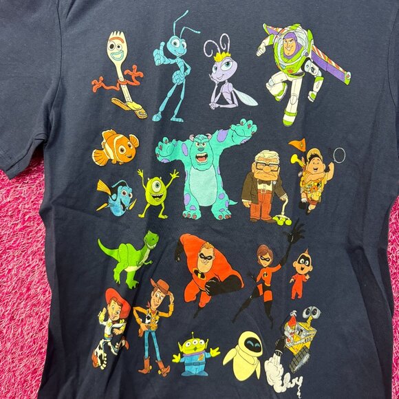 Pixar Characters T-shirt size medium - Picture 2 of 4